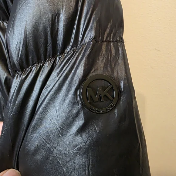 MICHAEL Michael Kors Black Ultra Light Weight Down Fill Puffer Jacket Size Small